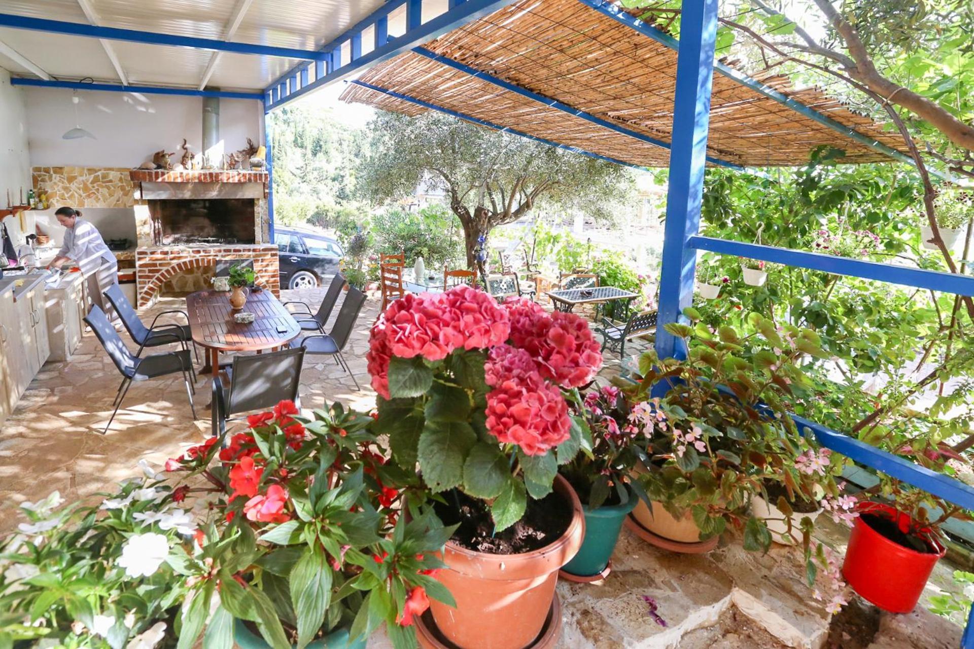 Holiwood Motel Himare Ngoại thất bức ảnh