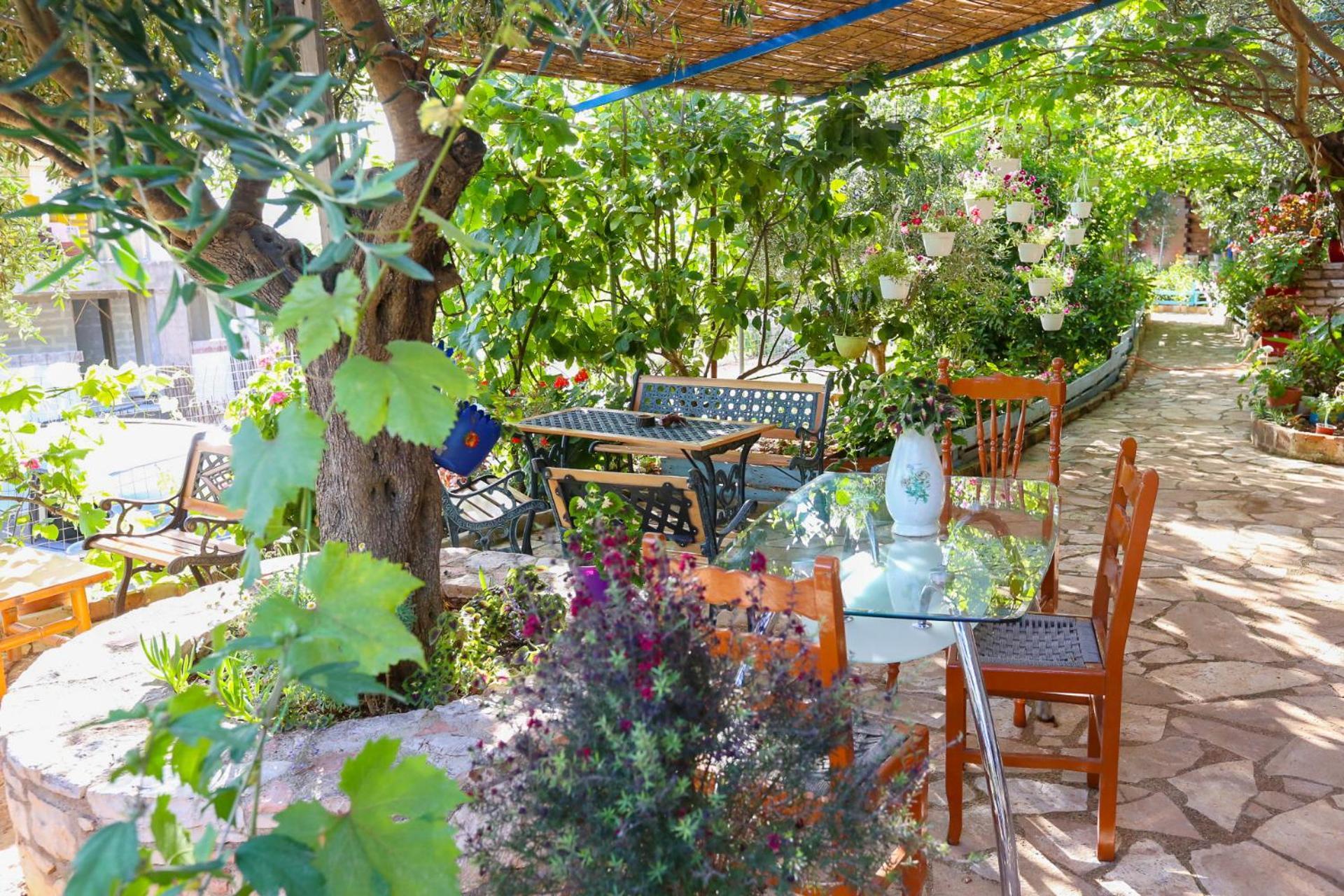Holiwood Motel Himare Ngoại thất bức ảnh
