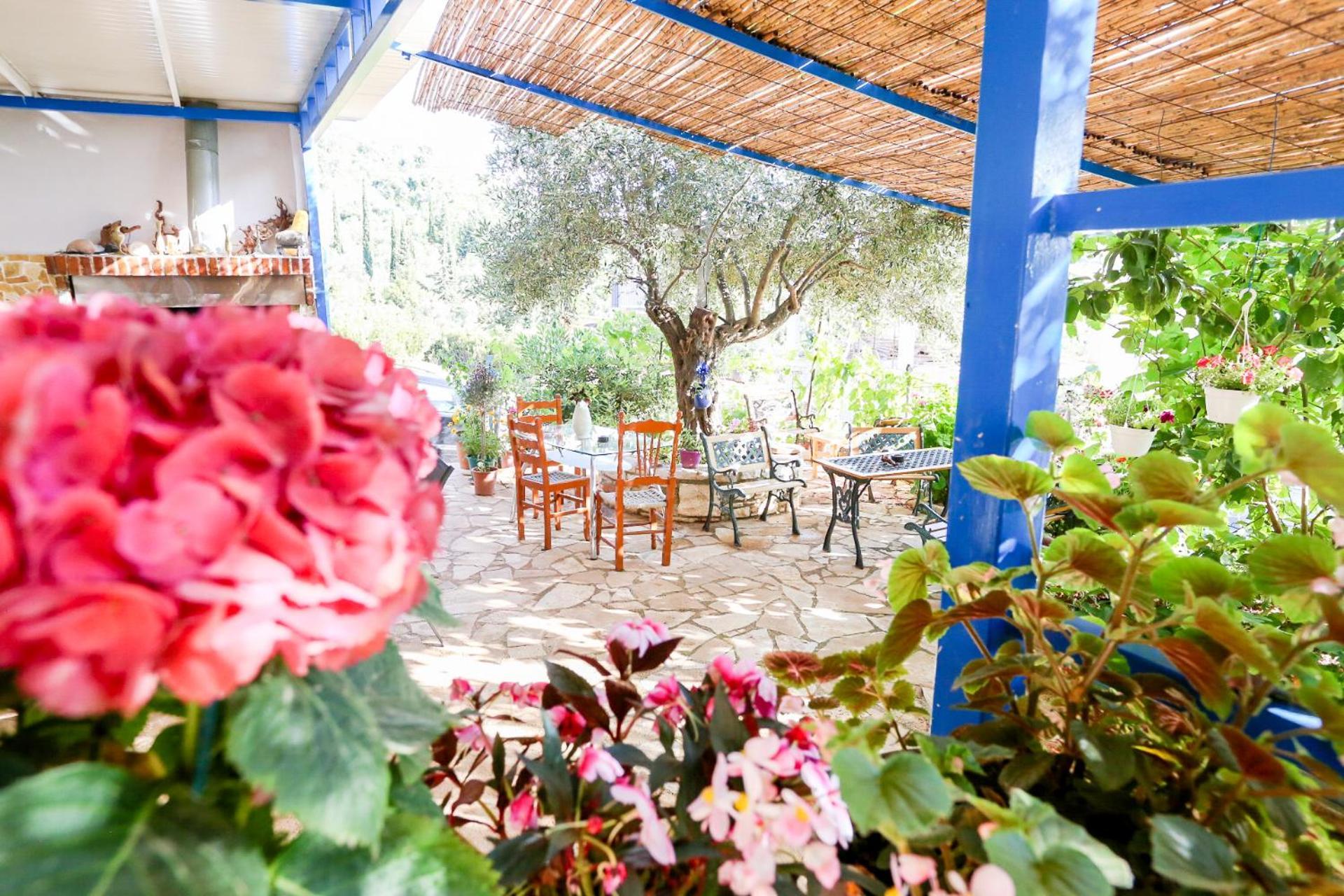 Holiwood Motel Himare Ngoại thất bức ảnh