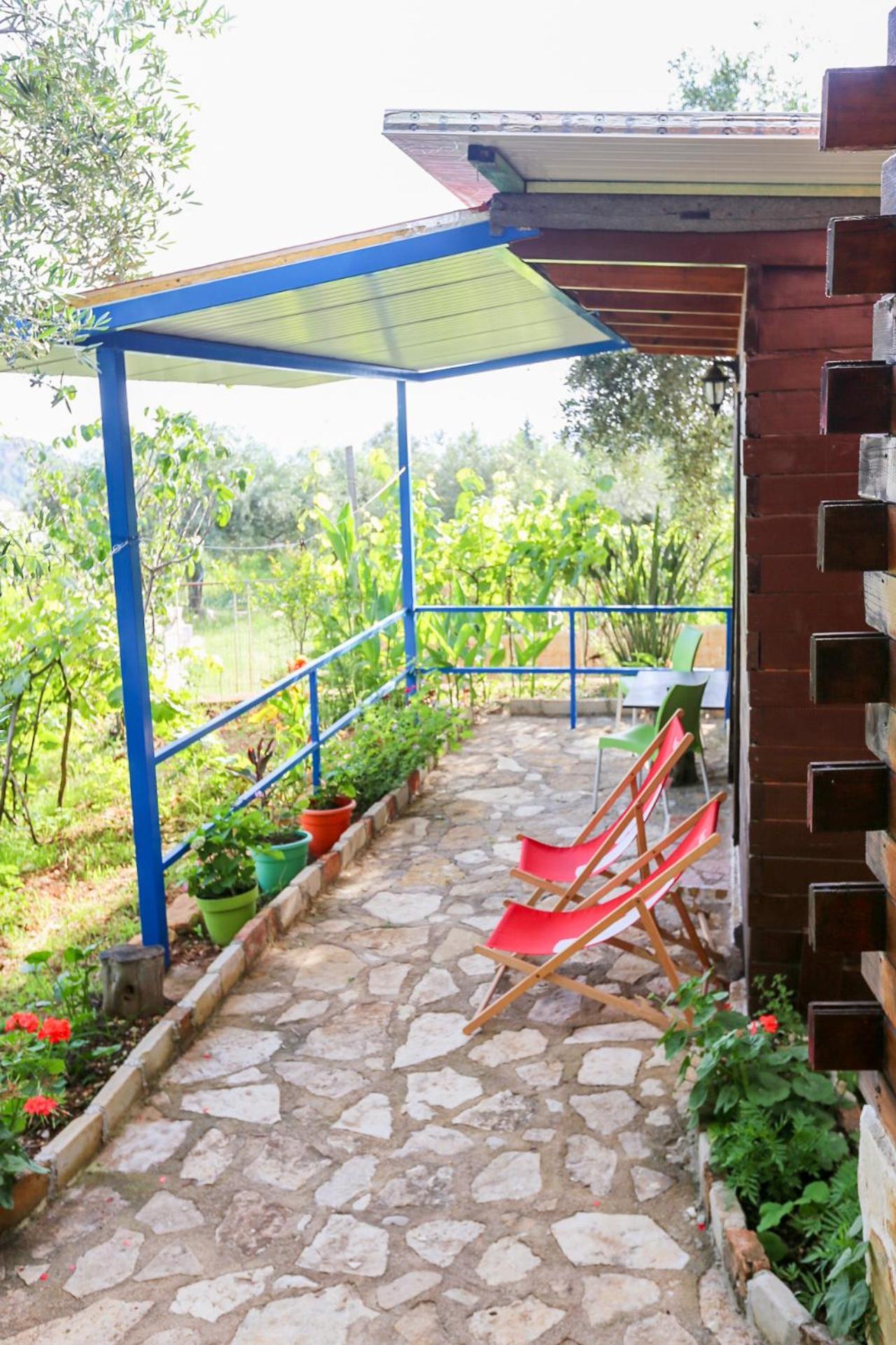 Holiwood Motel Himare Ngoại thất bức ảnh