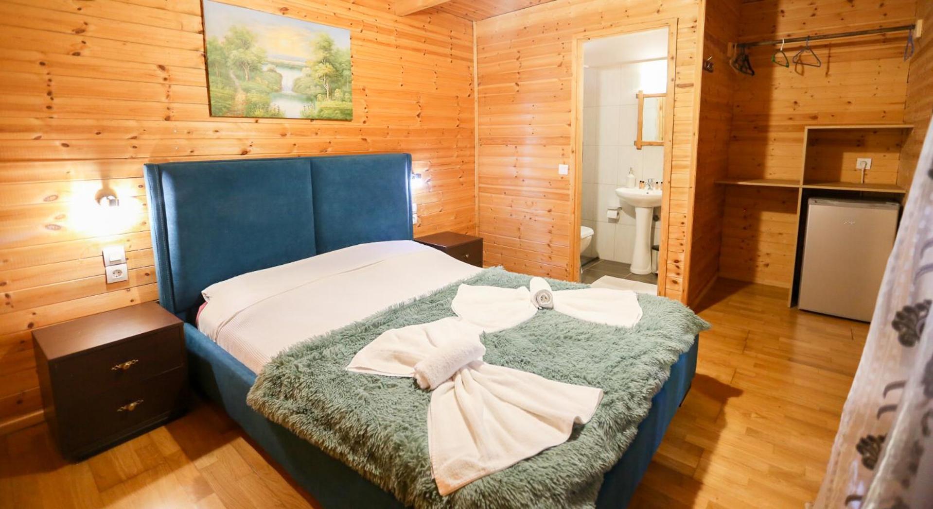 Holiwood Motel Himare Ngoại thất bức ảnh